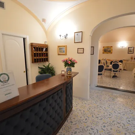 Palazzo Pisani לינה וארוחת בוקר אמאלפי